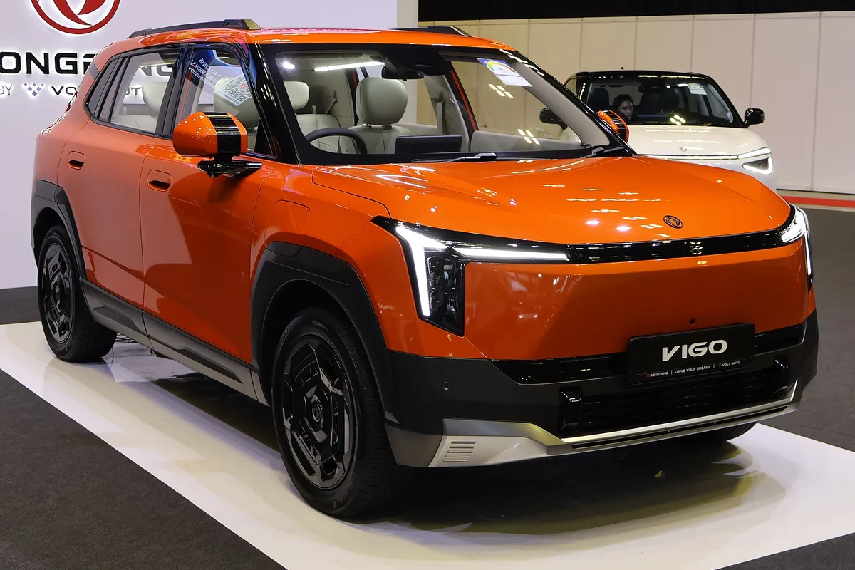 A Dongfeng Vigo, front three-quarter view
